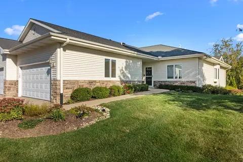 229 Creekside, Delavan, WI 53115