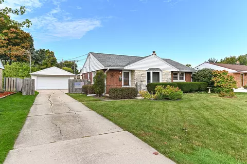 4431 S 67th, Greenfield, WI 53220