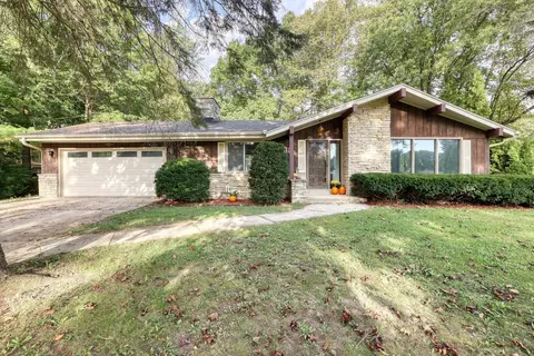 w207n13495 Fawn, Richfield, WI 53076