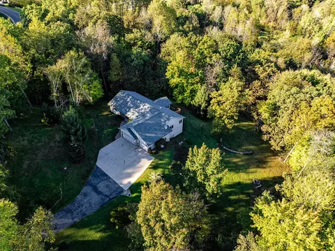 w6616 County Road V, Holland, WI 54636