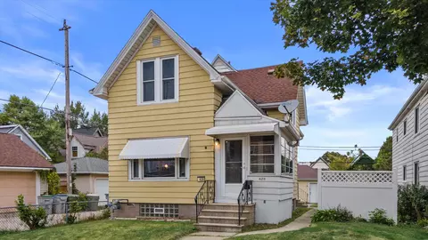 420 E Wilson, Milwaukee, WI 53207