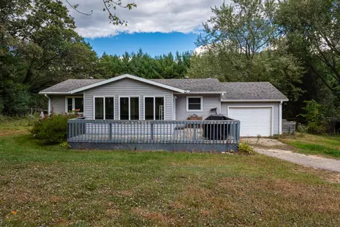w7492 County Road T, Holland, WI 54636