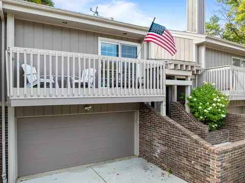 814 Kendall #3C, Lake Geneva, WI 53147