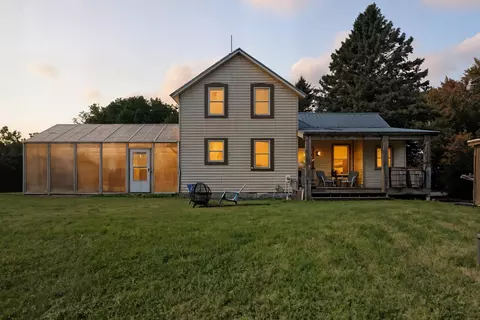 W2809 Jay, Fredonia, WI 53004