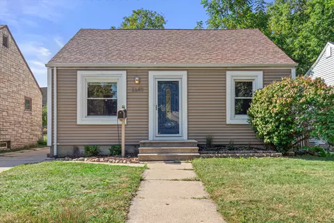 2649 S Fulton, Milwaukee, WI 53207