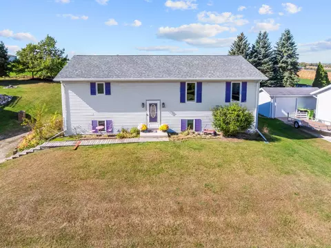 2419 Monroe, New Holstein, WI 53061