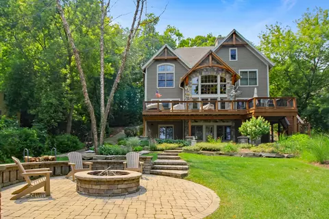 w1937 Beulah Heights Road, East Troy, WI 53120