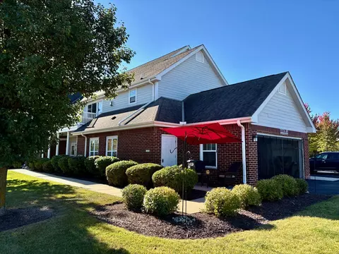 12374 W Virginia #8, Franklin, WI 53132