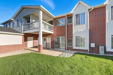 8580 Lexington #10, Pleasant Prairie, WI 53158