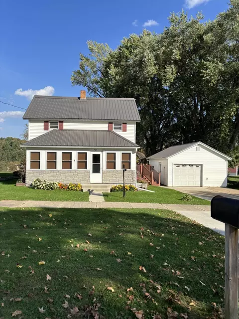 506 Division, Ontario, WI 54651