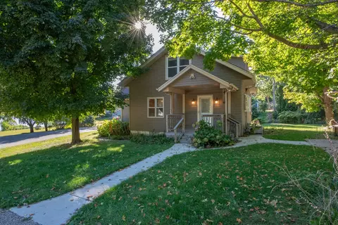 n9113 Juniper Street, East Troy, WI 53120