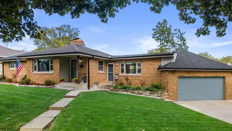 3900 N 107th, Wauwatosa, WI 53222