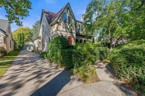 463 N Story, Milwaukee, WI 53208