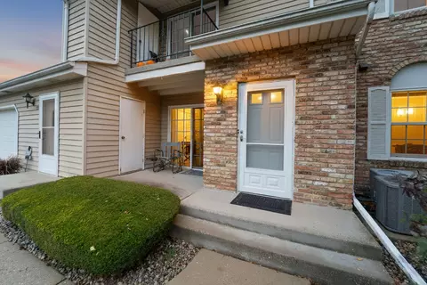 6940 Mariner #101, Mount Pleasant, WI 53406