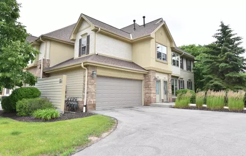 8619 S Deerwood, Franklin, WI 53132