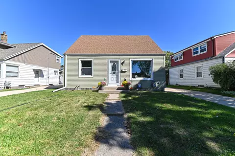 4720 W Sumac, Milwaukee, WI 53219