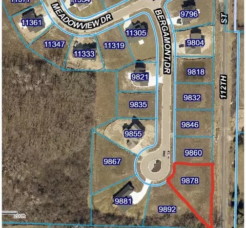 9878 S Bergamont, Franklin, WI 53132