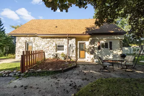 2012 Sunkist, Waukesha, WI 53188