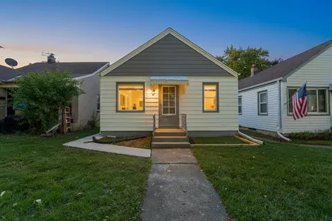 2329 S 77th, West Allis, WI 53219