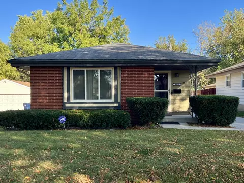 4830 N 89th, Milwaukee, WI 53225