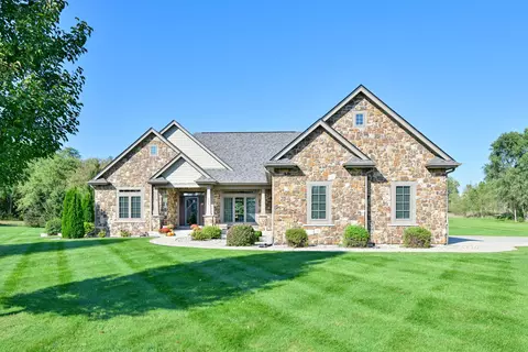 214 Cypress, North Prairie, WI 53153