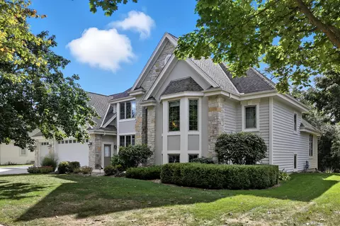 915 Schloemer, West Bend, WI 53095