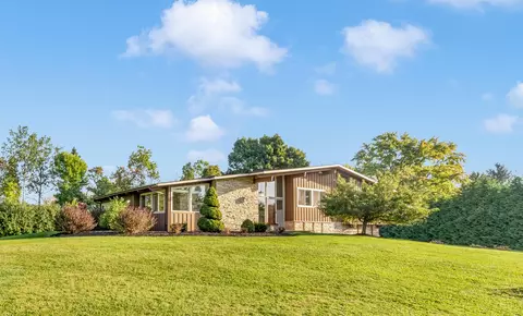 19320 Timberline, Brookfield, WI 53045