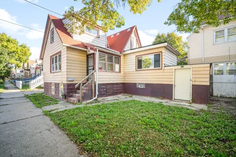 1966 S 7th, Milwaukee, WI 53204