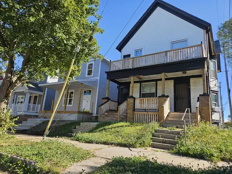 2118 N 24th #2120, Milwaukee, WI 53205