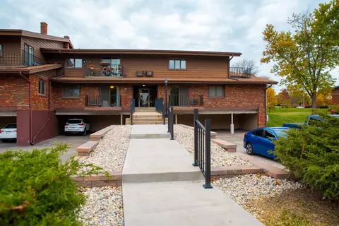 3965 S 84th #5, Greenfield, WI 53228