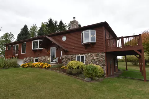 w3099 Saint Killian Drive, Ashford, WI 53010