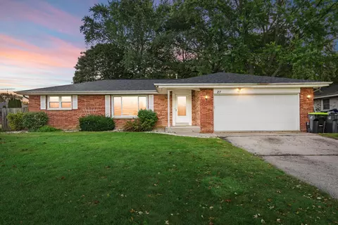 27 Oregon, Mount Pleasant, WI 53405