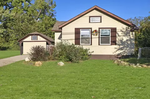 8133 Antioch, Salem, WI 53168