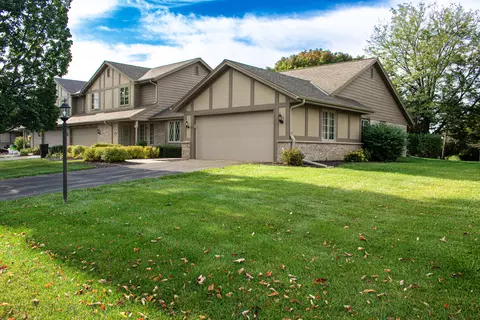 17725 Caribou #D, Brookfield, WI 53045