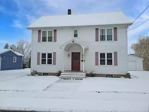 60 S Columbia, Chilton, WI 53014