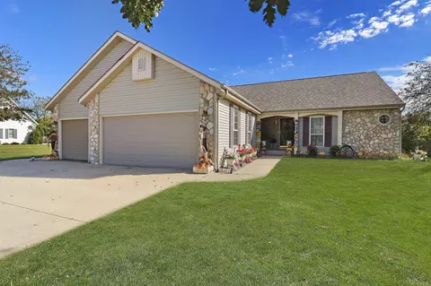 7041 Town Line, Norway, WI 53185