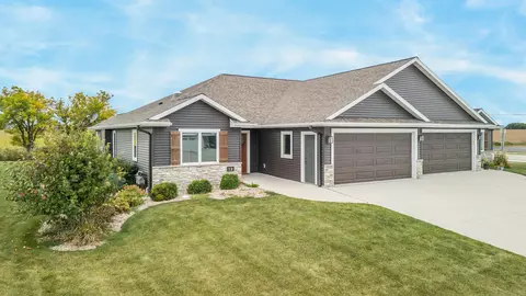 12 S 15th, Oostburg, WI 53070