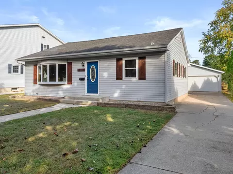 1117 N 6th, Manitowoc, WI 54220
