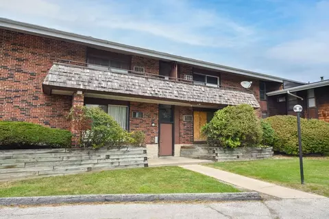 7723 W Sheridan #D, Milwaukee, WI 53218