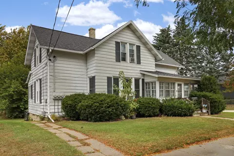 225 Conkey, Burlington, WI 53105