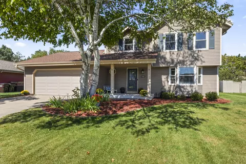 4135 S Regal Mnr, New Berlin, WI 53151