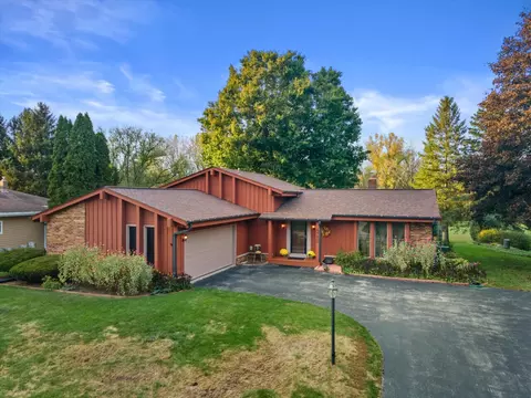 6980 Horizon, Greendale, WI 53129