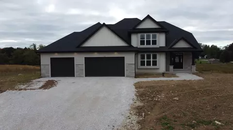 607 Wickland, Richfield, WI 53017