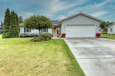 2955 Mallard, East Troy, WI 53120