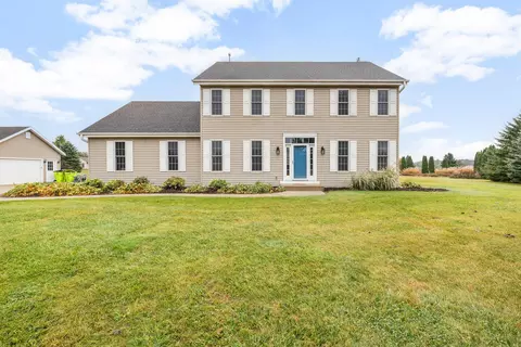 788 Black Squirrel, Hubertus, WI 53033
