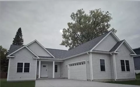 3360 E Grange, Cudahy, WI 53110