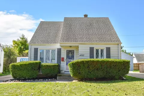 4707 W Sumac, Milwaukee, WI 53219