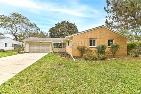 8590 N Regent, Fox Point, WI 53217