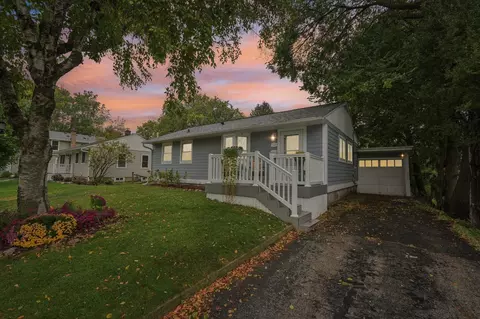 318 S Concord, Oconomowoc, WI 53066