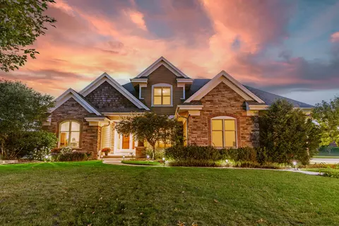 1005 E Oak, Oak Creek, WI 53154